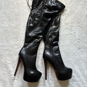 Black Heeled Boots
